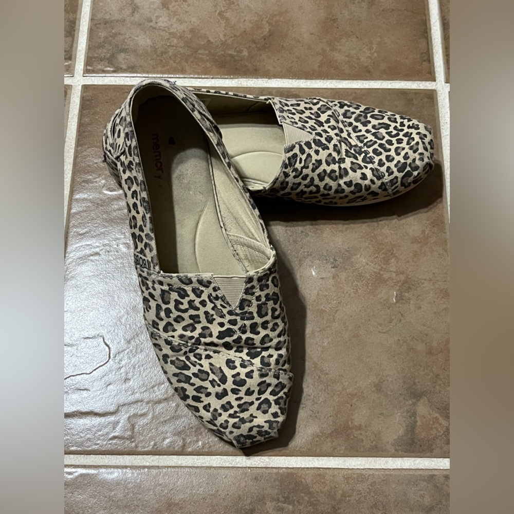 Bobs Leopard Slip On